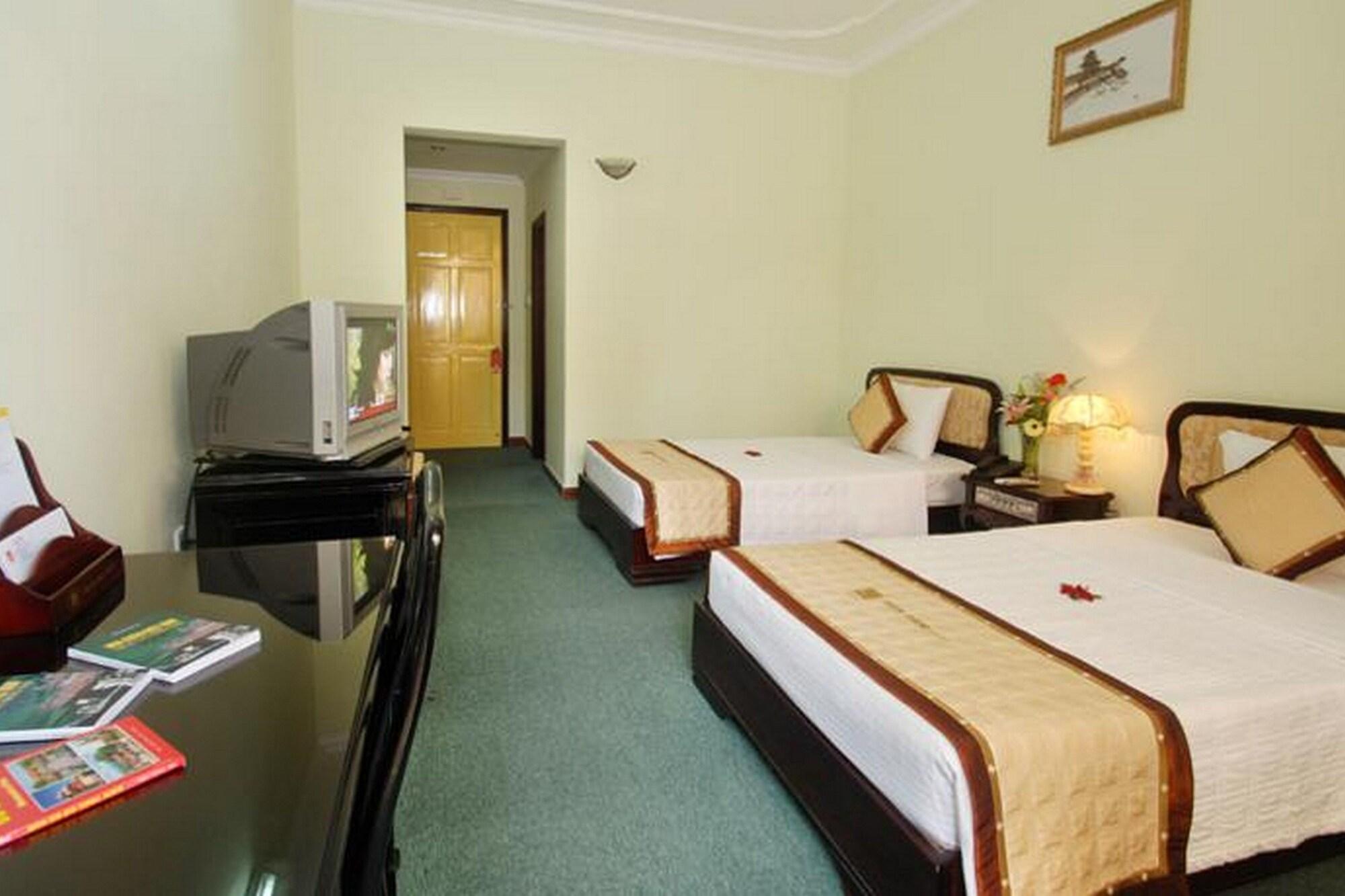 Duy Tan Hotel Hue Bagian luar foto