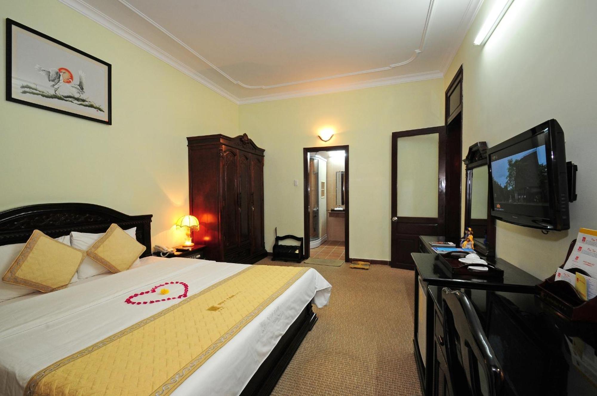 Duy Tan Hotel Hue Bagian luar foto