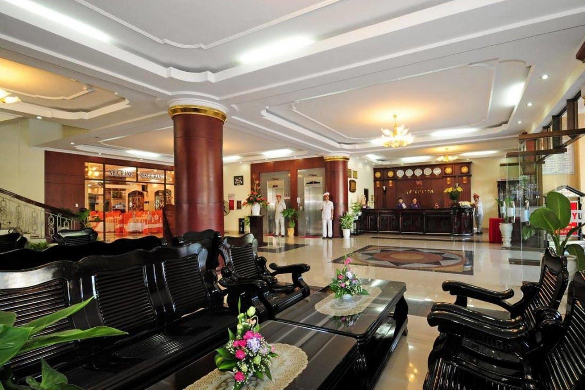 Duy Tan Hotel Hue Bagian luar foto