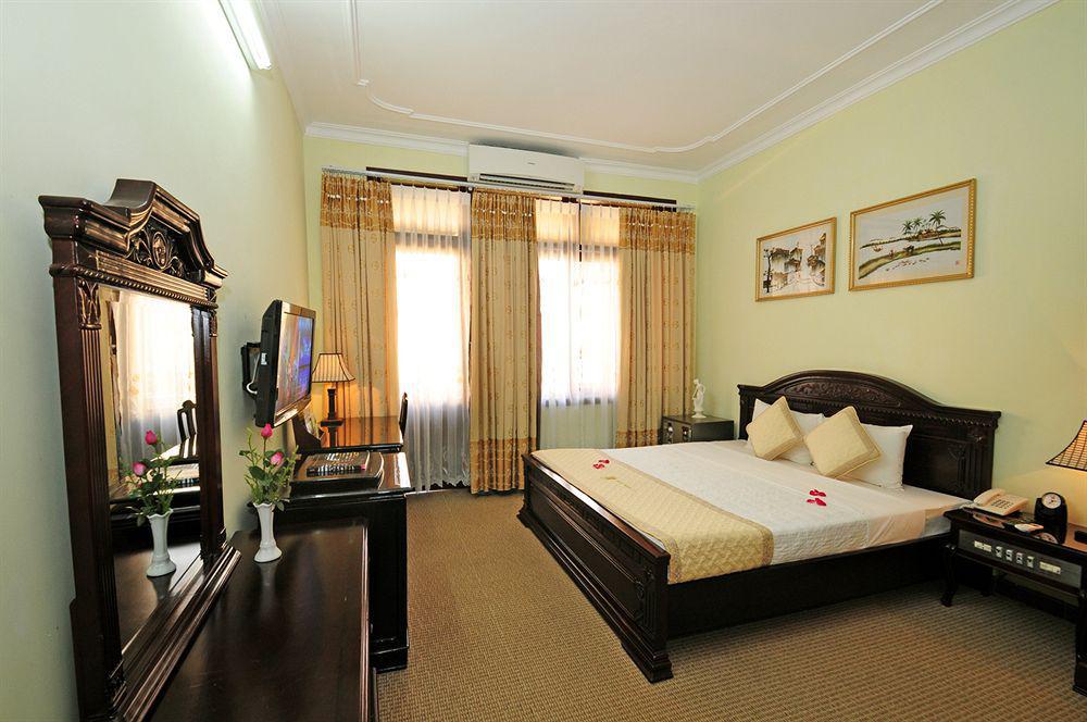 Duy Tan Hotel Hue Bagian luar foto